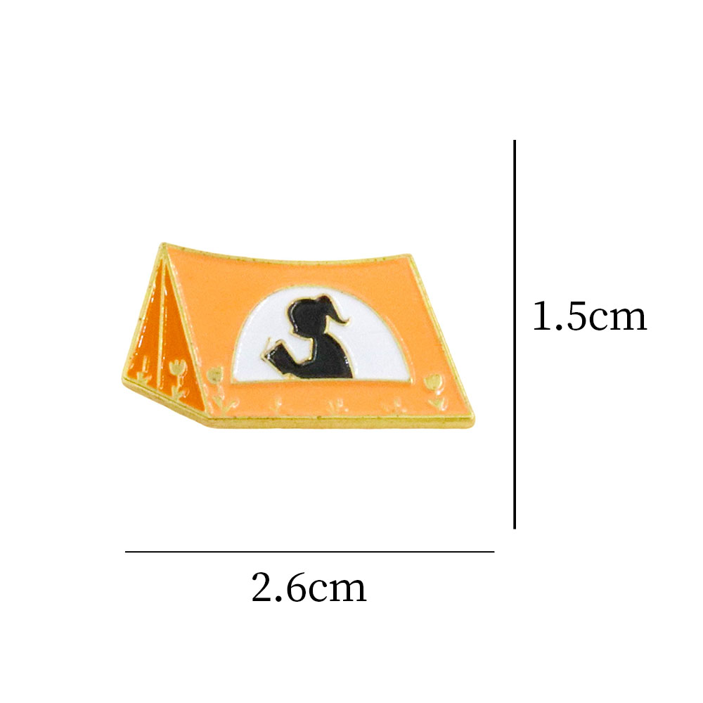 Yellow Tent and Girl Reading R - Outdoor Adventure Girls recensie en prijs